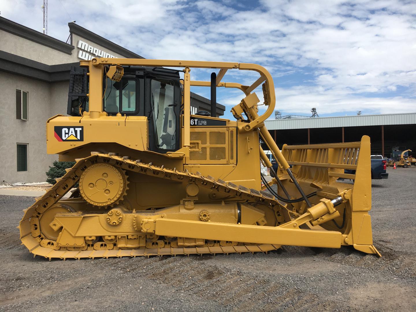 ./imagenes/INVOICE/2019/15865/TOPADOR FRONTAL CAT D6T LGP IMG_6165 (2).JPG